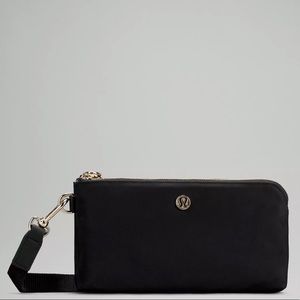 Curved Wristlet lululemon
